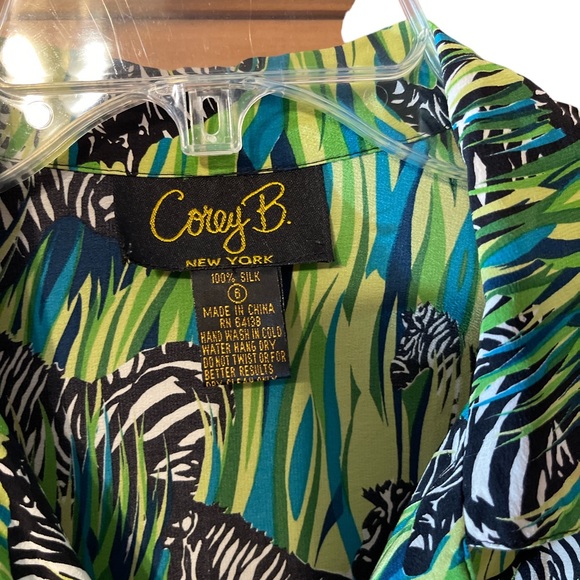 Corey B Blouse - Picture 3 of 3